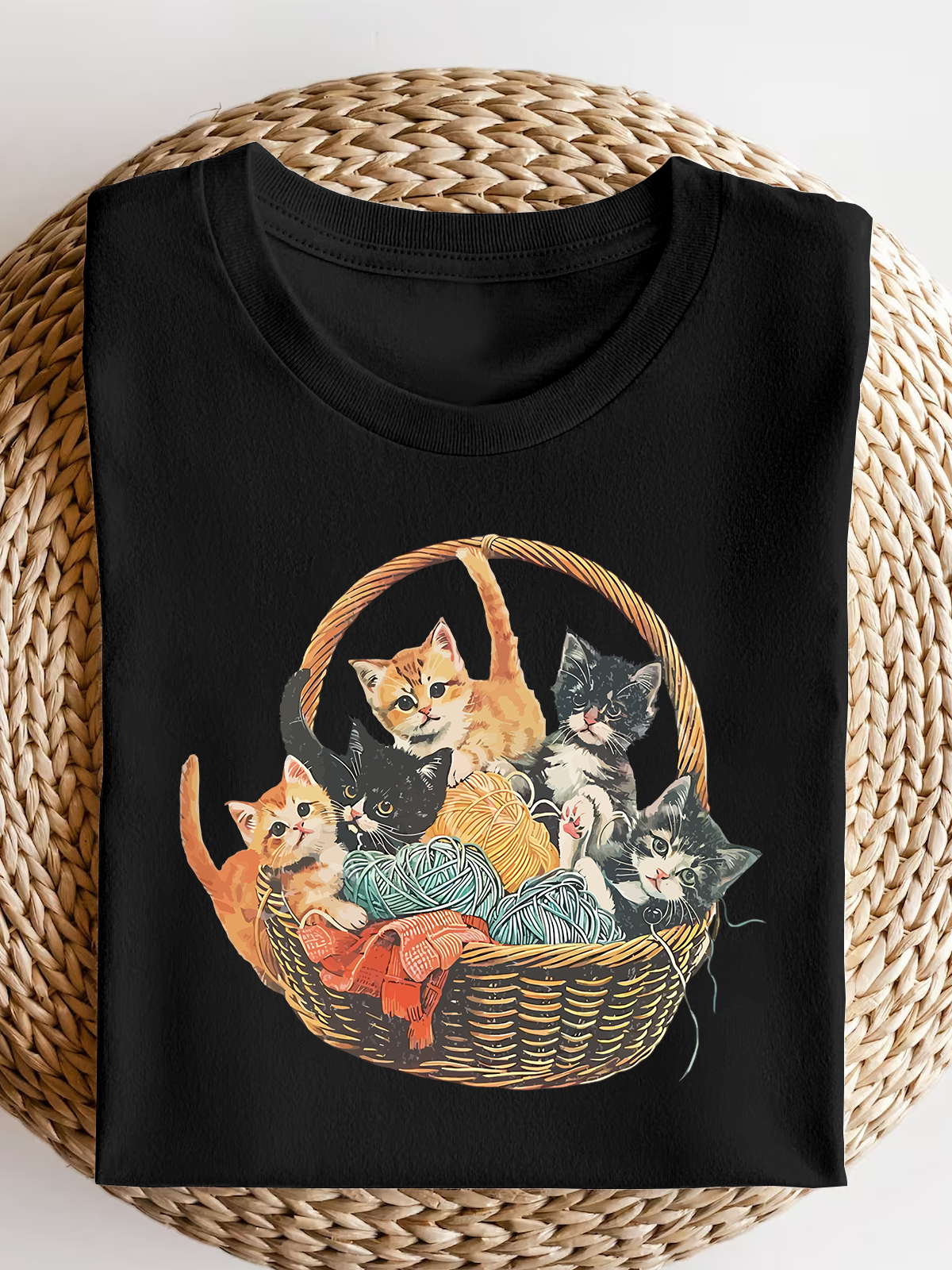 90S Cat With Yarn Short Sleeves Tee